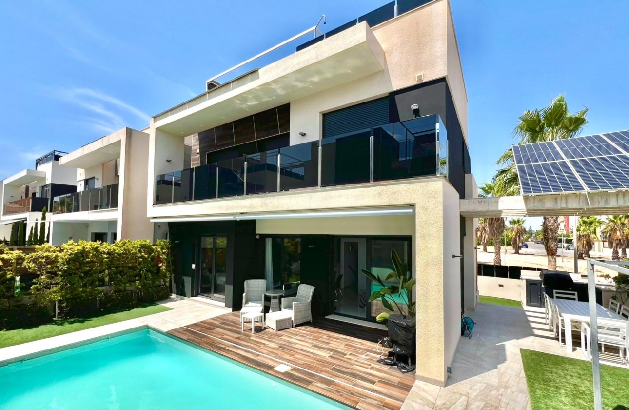 Перепродажа - отдельная вилла - Orihuela Costa - Lomas de Cabo Roig