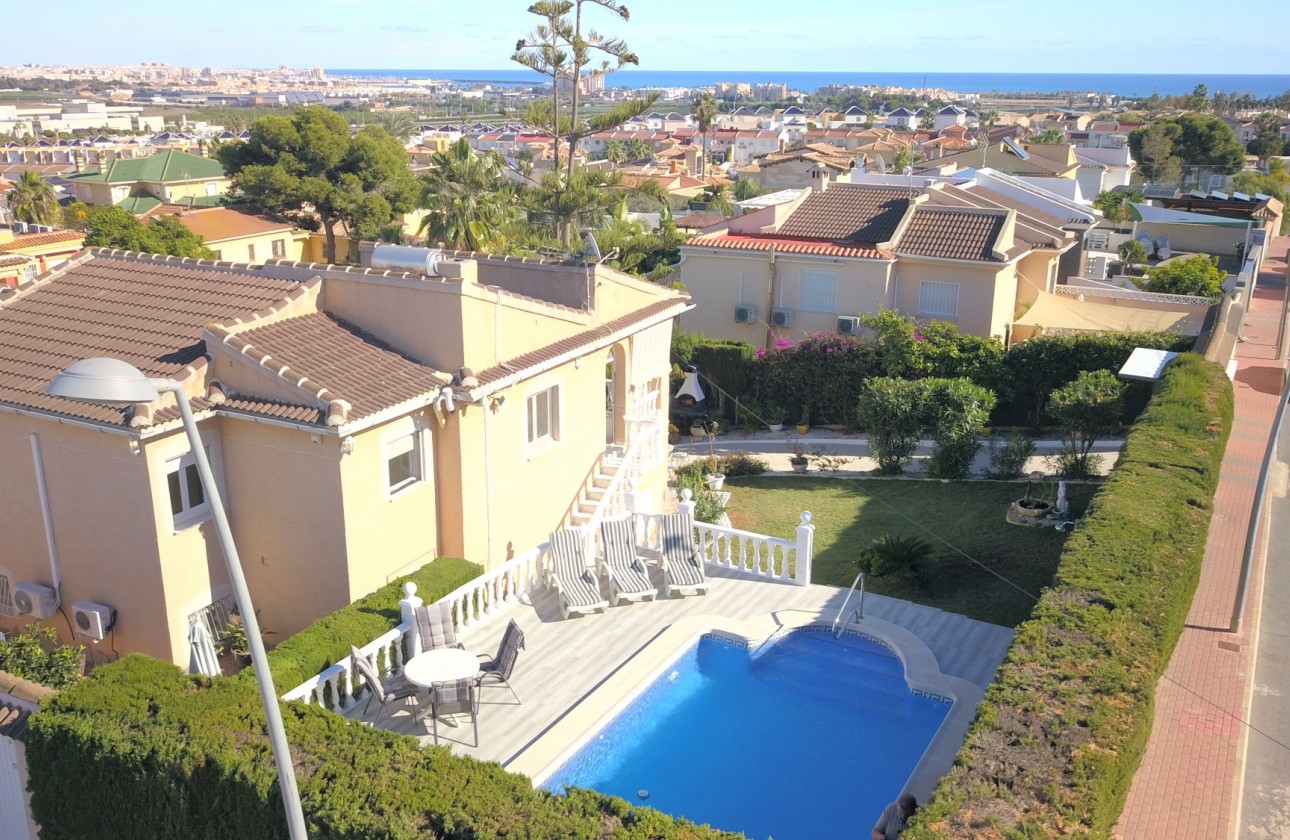 Перепродажа - отдельная вилла - Orihuela Costa - Los Balcones - Los Altos del Edén
