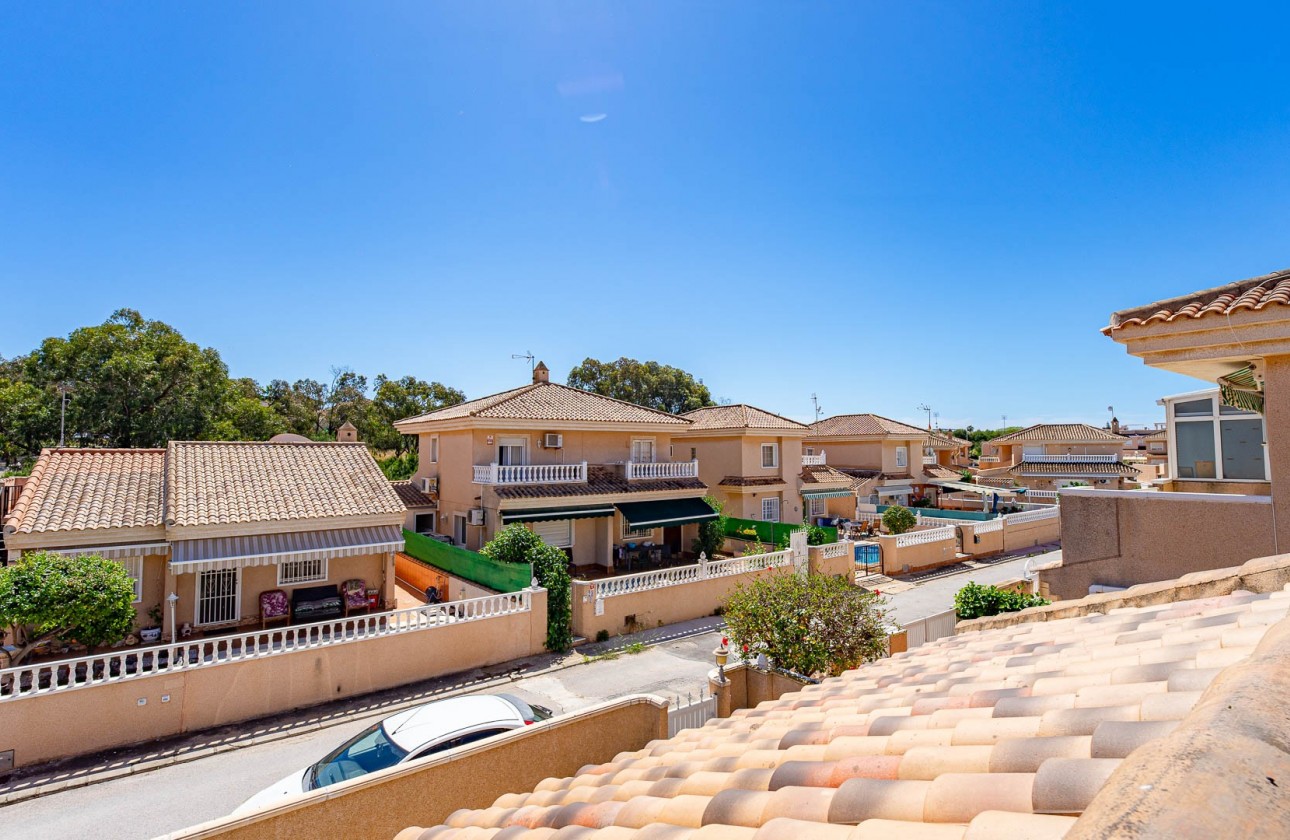 Перепродажа - отдельная вилла - Orihuela Costa - Punta Prima