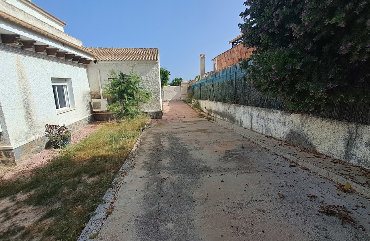 Перепродажа - отдельная вилла - Orihuela Costa - Villamartín