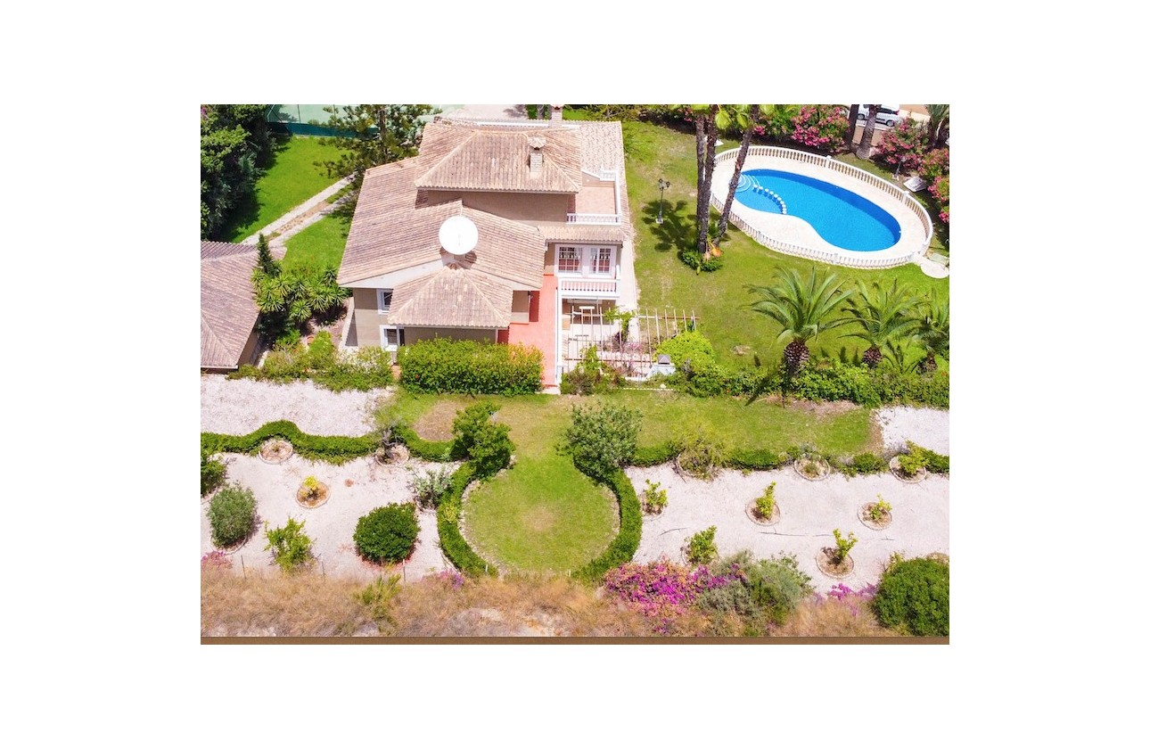 Перепродажа - отдельная вилла - Orihuela Costa - Villamartín