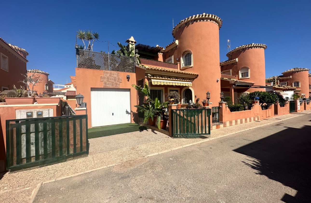 Перепродажа - отдельная вилла - Orihuela - Playa Flamenca