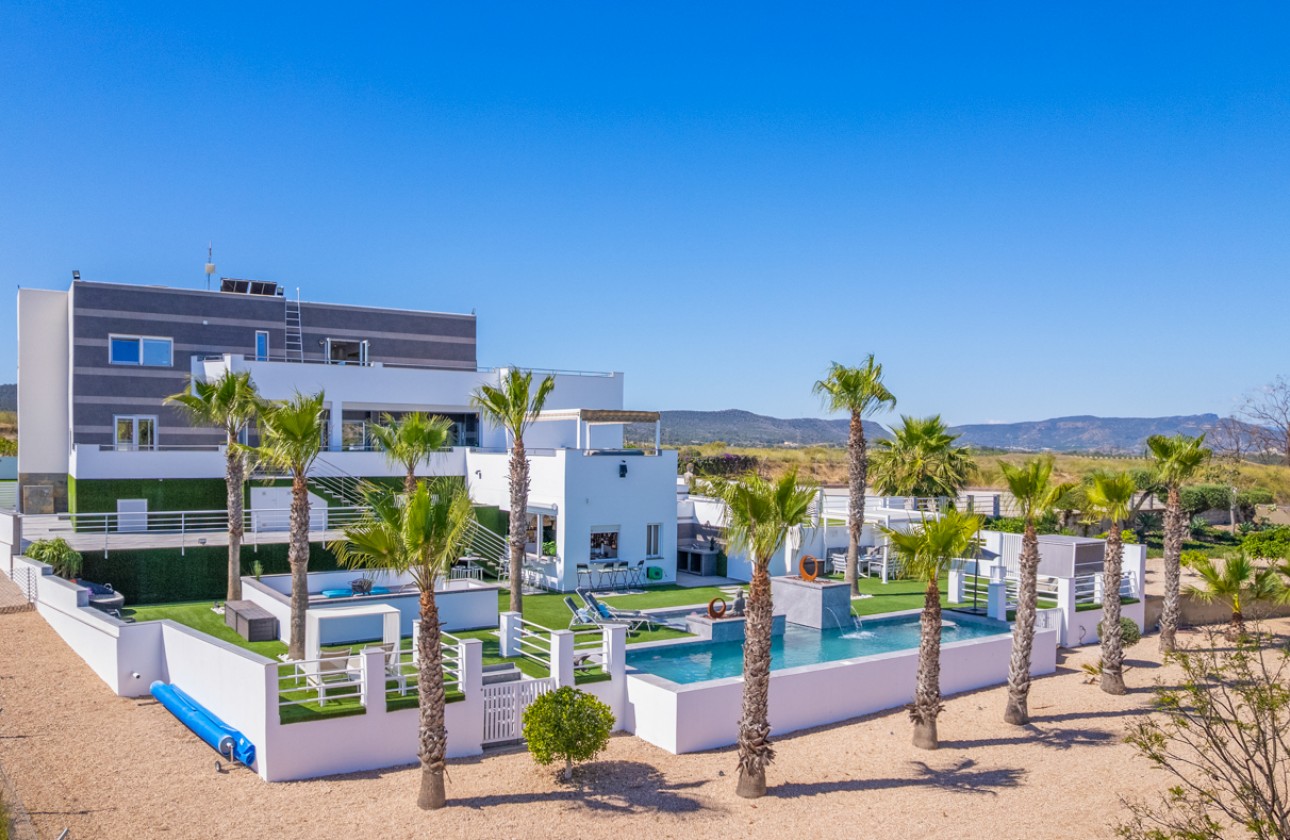 Перепродажа - отдельная вилла - Torremendo