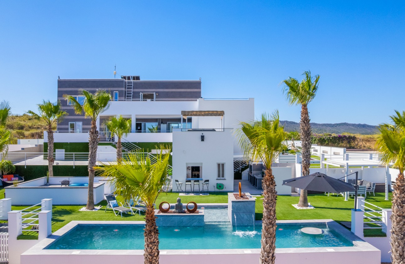 Перепродажа - отдельная вилла - Torremendo