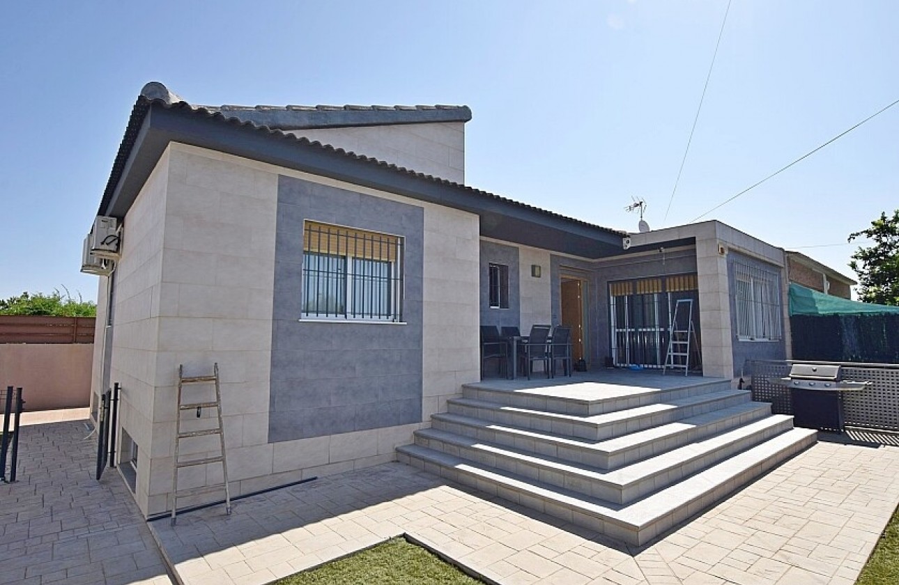 Перепродажа - отдельная вилла - Torrevieja - Los Balcones - Los Altos del Edén