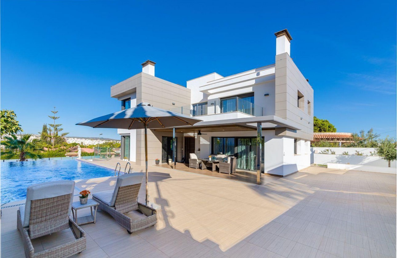 Перепродажа - отдельная вилла - Torrevieja - Los Balcones - Los Altos del Edén