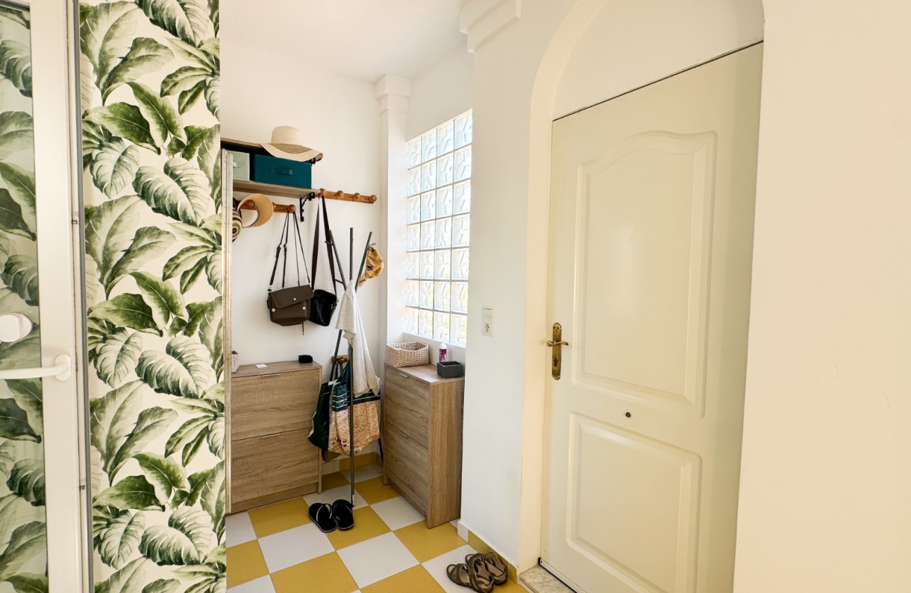 Перепродажа - отдельная вилла - Torrevieja - Nueva Torrevieja - Aguas Nuevas