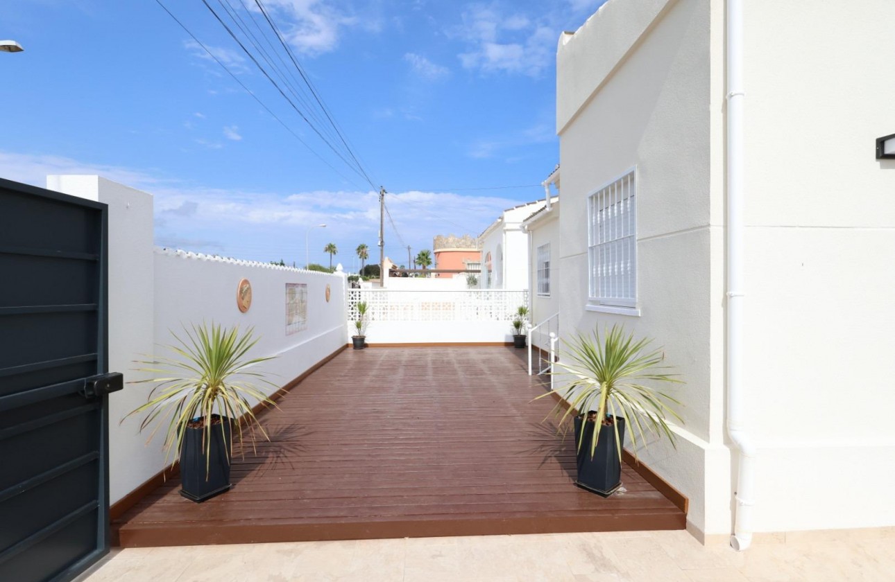 Перепродажа - отдельная вилла - Torrevieja - San Luis