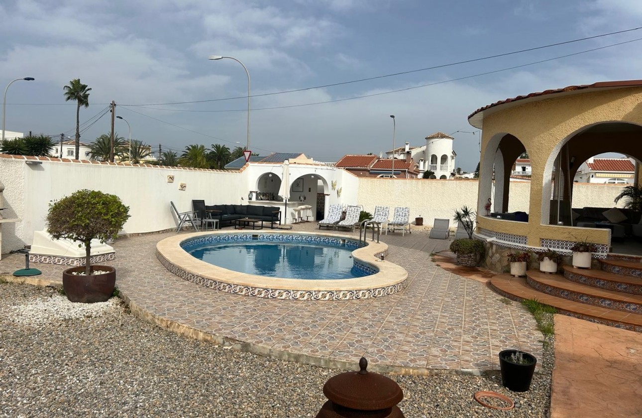 Перепродажа - отдельная вилла - Torrevieja - San Luis