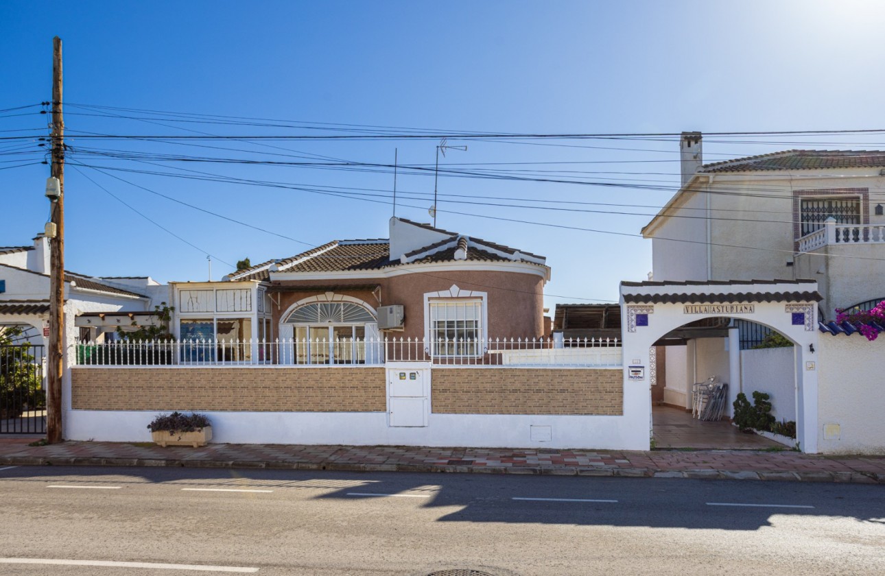 Перепродажа - отдельная вилла - Torrevieja - San Luis