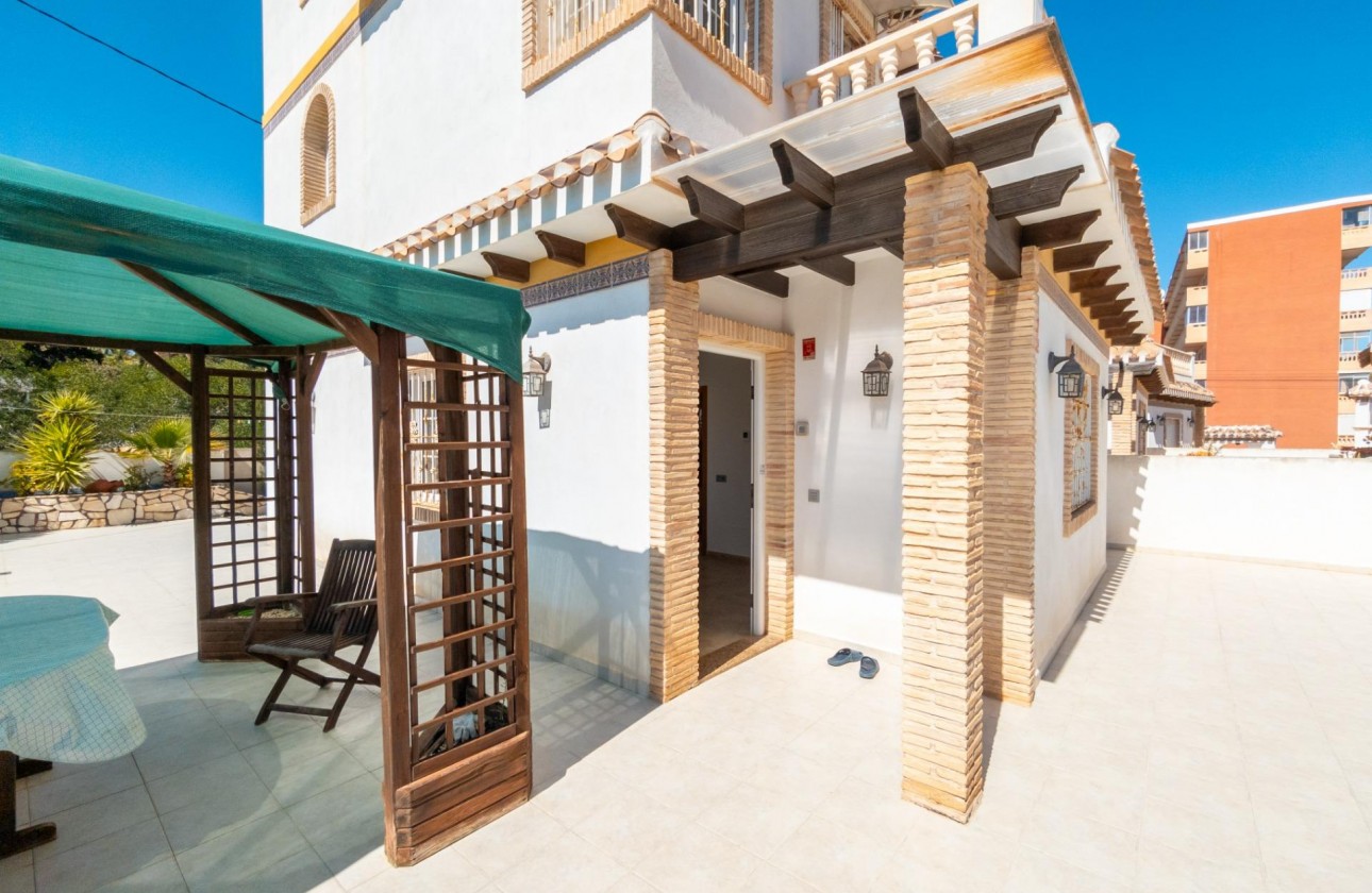 Перепродажа - отдельная вилла - Torrevieja - Torrelamata - La Mata