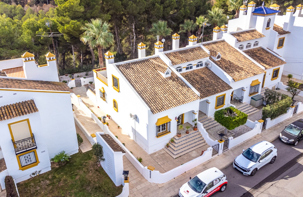 Перепродажа - Полуотдельная вилла - Orihuela Costa - Villamartín