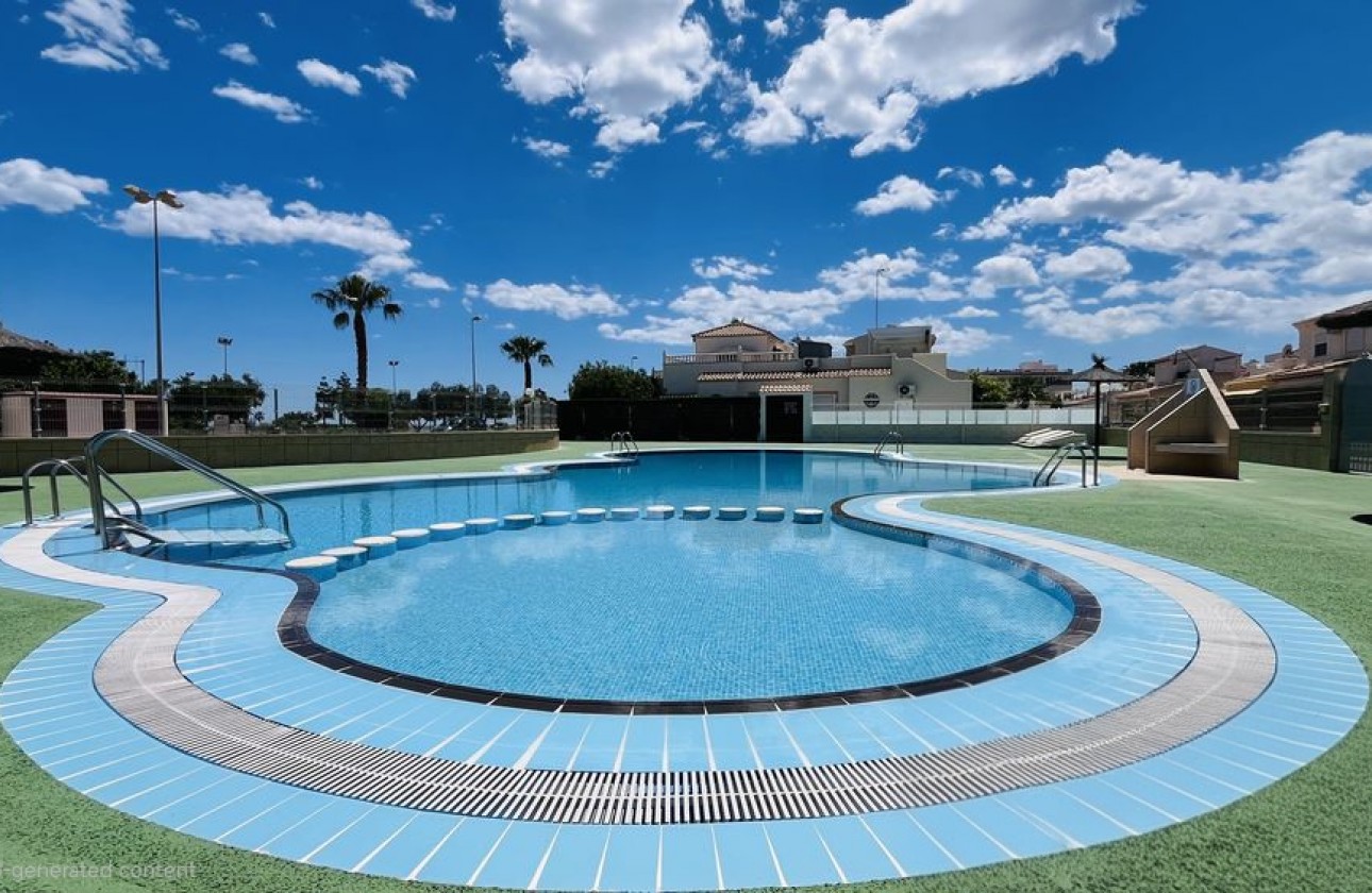 Перепродажа - Полуотдельная вилла - Orihuela Costa