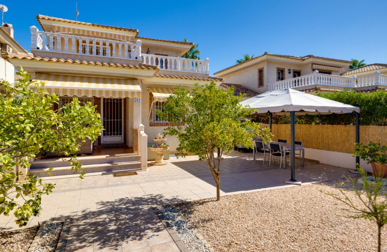 Перепродажа - Таунхаус - Orihuela Costa - calle Ciruela