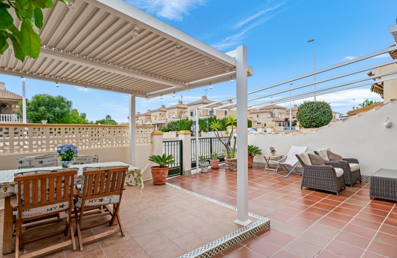 Перепродажа - Таунхаус - Orihuela Costa - La Zenia