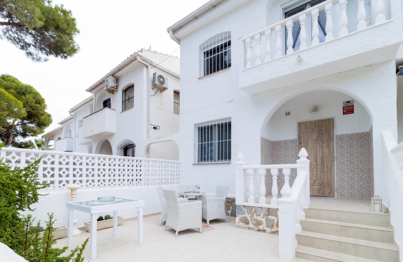 Перепродажа - Таунхаус - Orihuela Costa - La Zenia