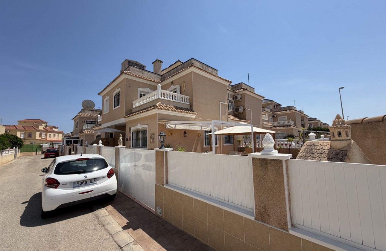 Перепродажа - Таунхаус - Orihuela Costa - La Zenia