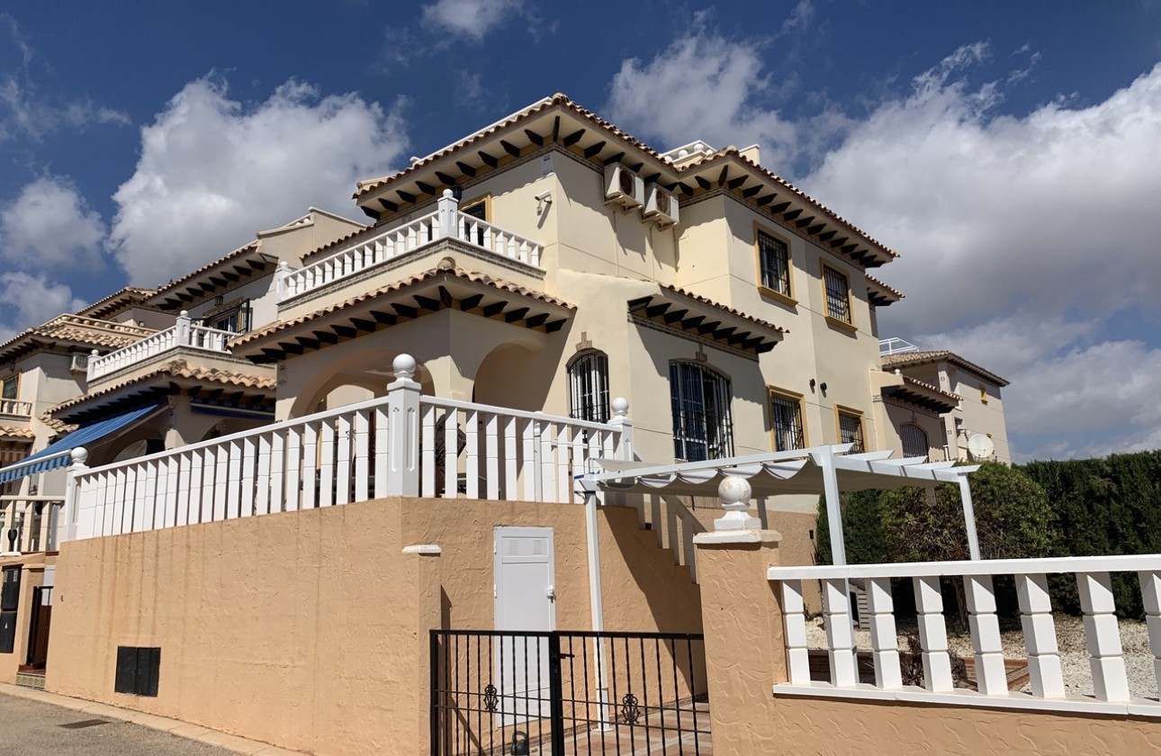 Перепродажа - Таунхаус - Orihuela Costa - Lomas de Cabo Roig