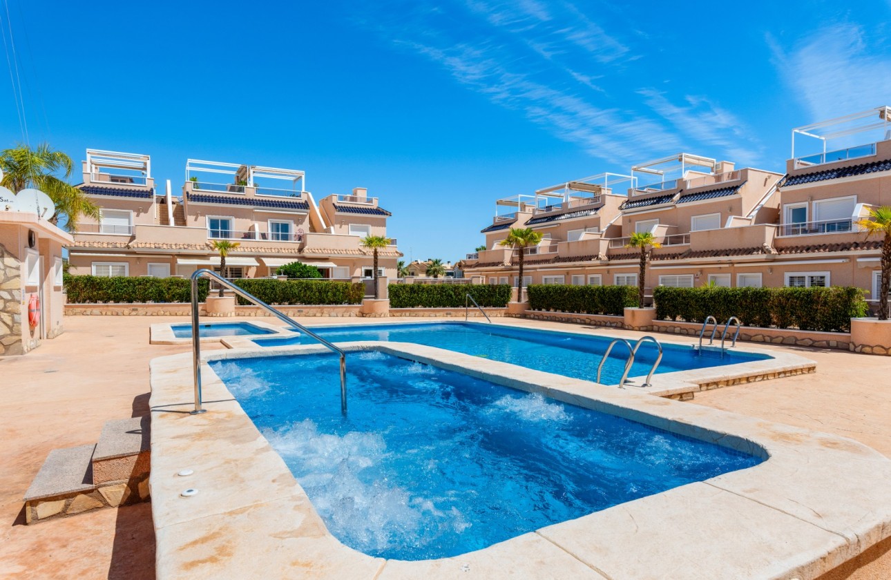 Перепродажа - Таунхаус - Orihuela Costa - Lomas de Cabo Roig