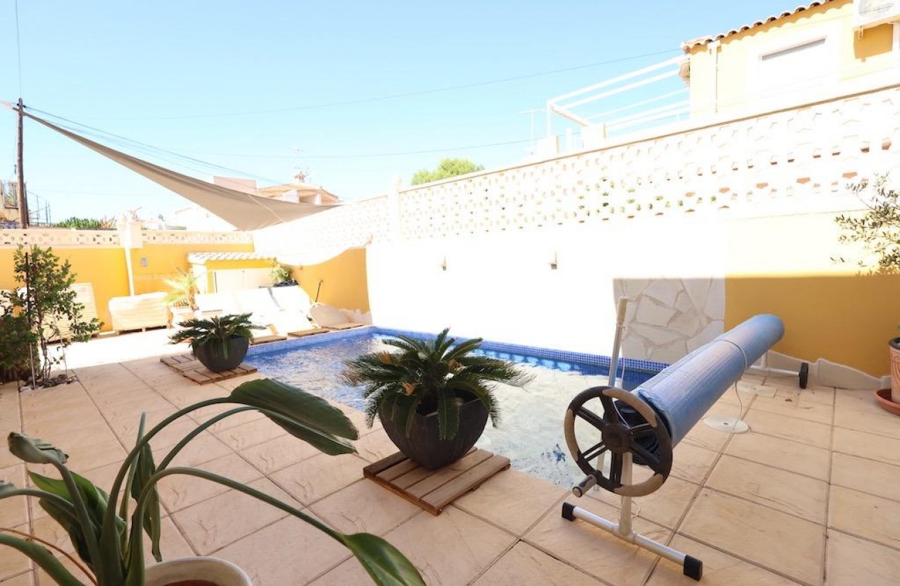 Перепродажа - Таунхаус - Orihuela Costa - Lomas de Cabo Roig