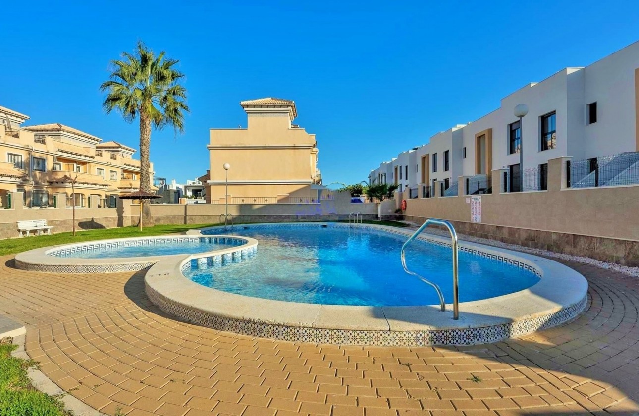 Перепродажа - Таунхаус - Orihuela Costa - Villamartín