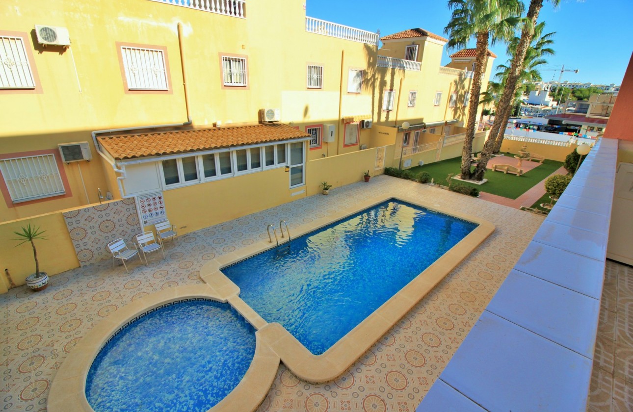 Перепродажа - Таунхаус - Orihuela Costa - Villamartín