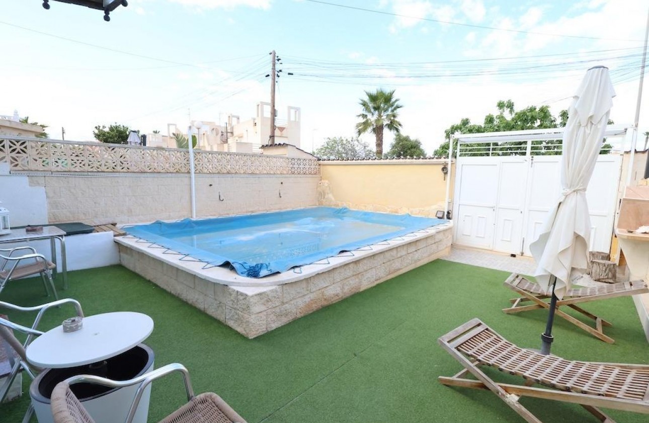 Перепродажа - Таунхаус - Torrevieja - La Siesta - El Salado -  Torreta