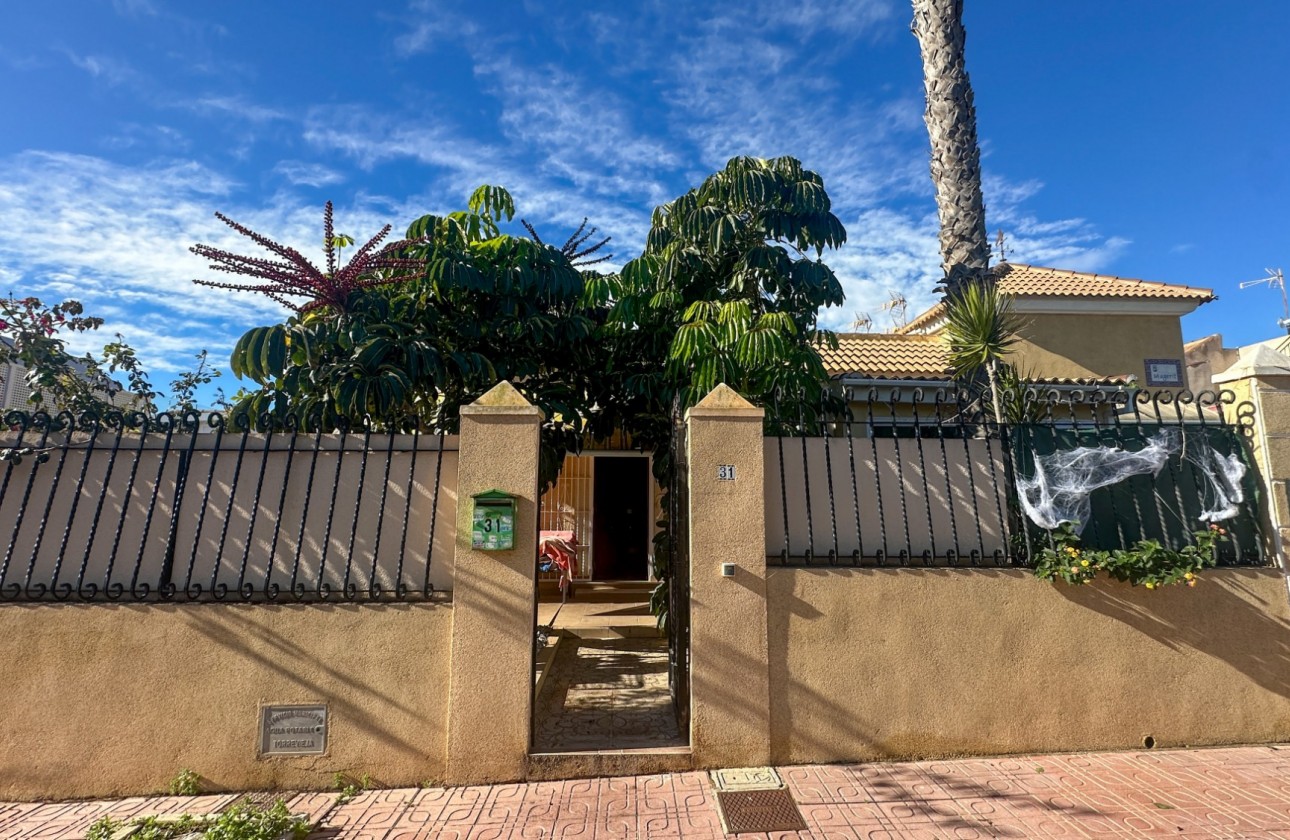 Перепродажа - Таунхаус - Torrevieja - Nueva Torrevieja - Aguas Nuevas