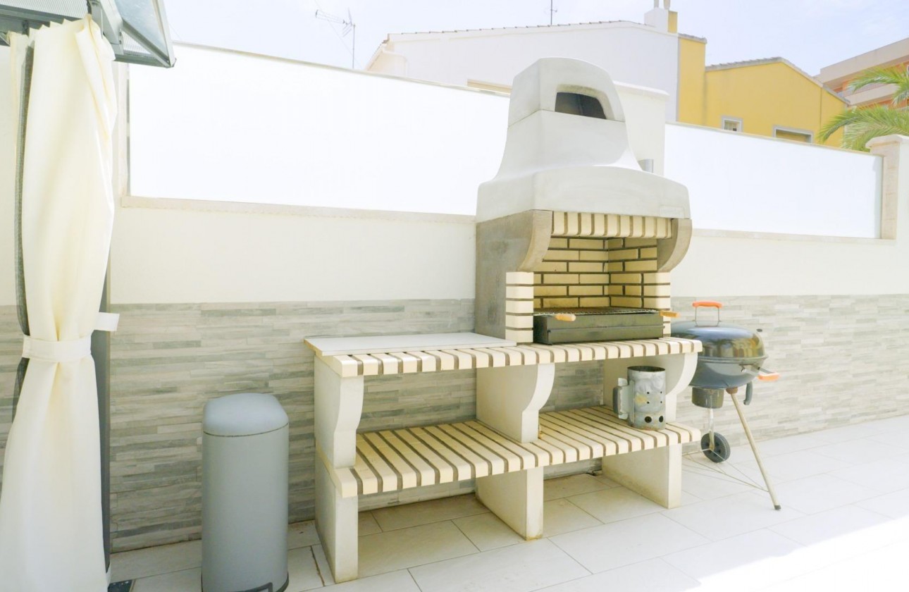 Перепродажа - Таунхаус - Torrevieja - Punta Prima