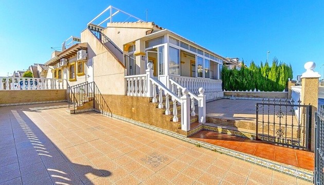 Полуотдельная вилла - Перепродажа - Orihuela Costa - La Zenia