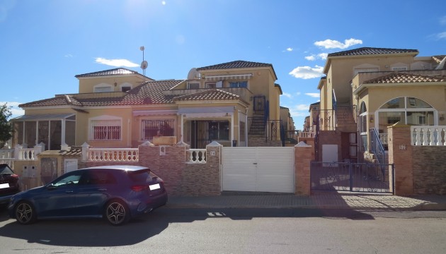 Полуотдельная вилла - Перепродажа - Orihuela Costa - Los Altos