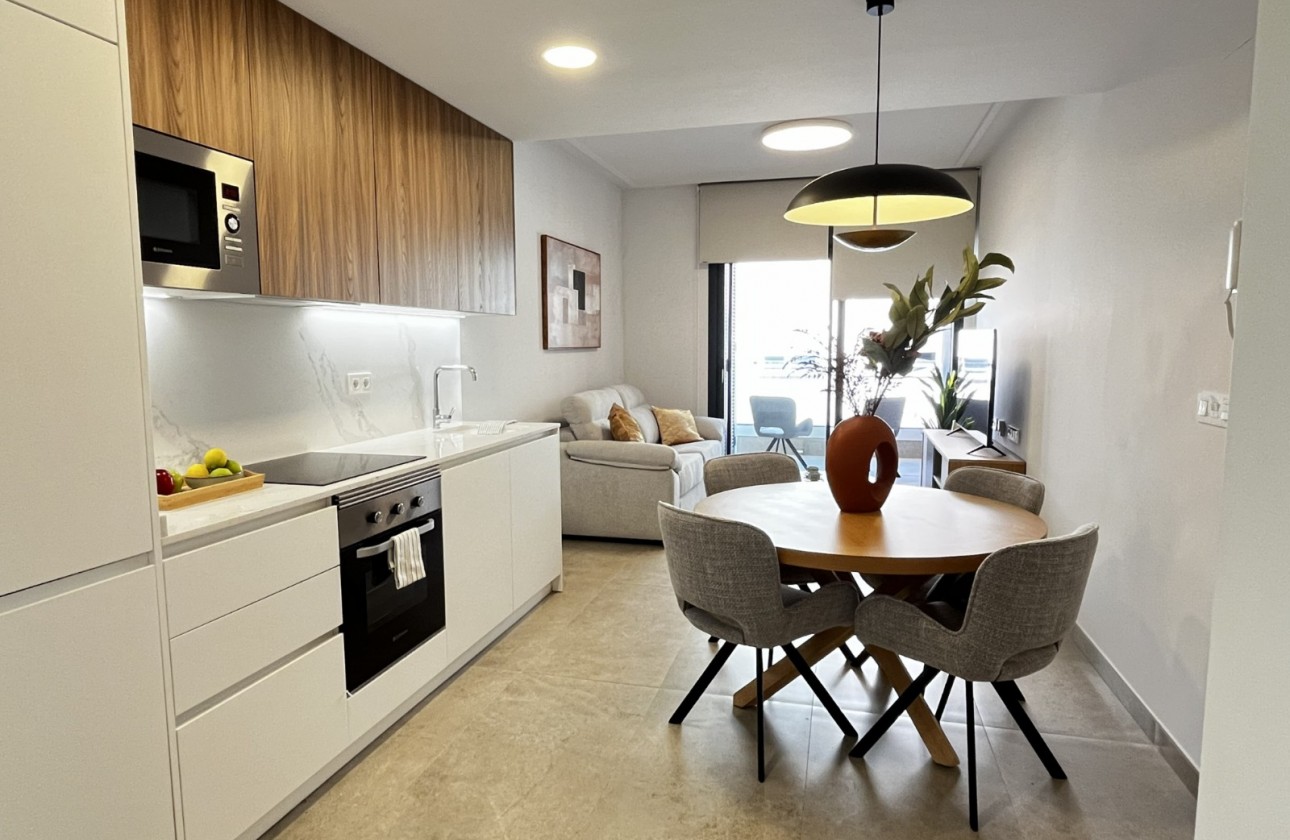 Resale - Apartament / Duplex - Torrevieja - Playa del Cura