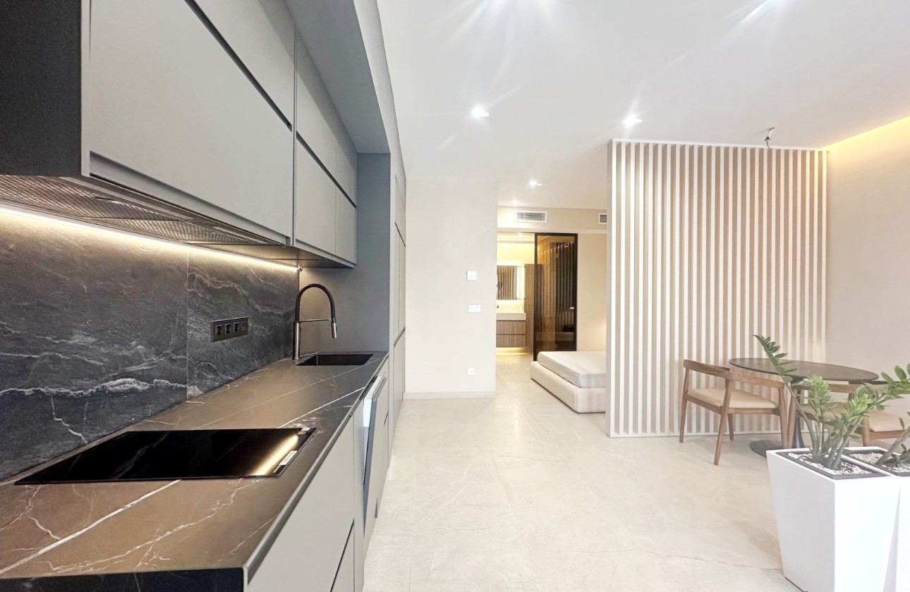 Resale - Apartament / Duplex - Torrevieja