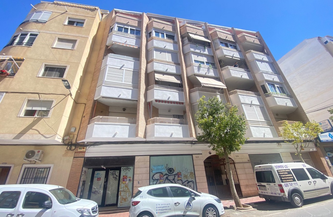 Resale - Apartamento - Torrevieja - Central