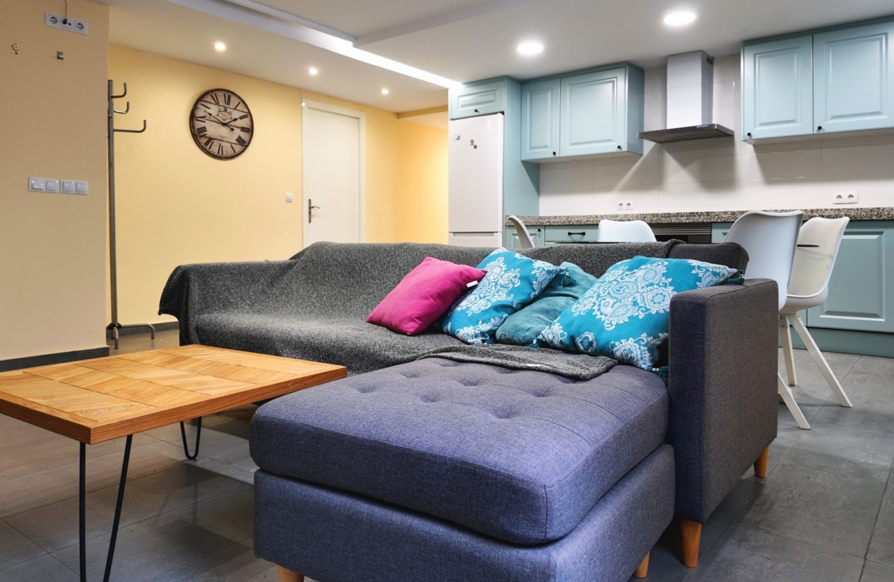 Resale - Apartment - Alicante