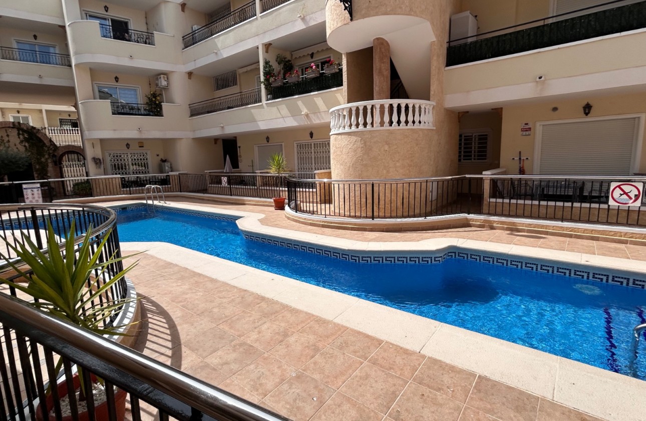 Resale - Apartment - Jacarilla