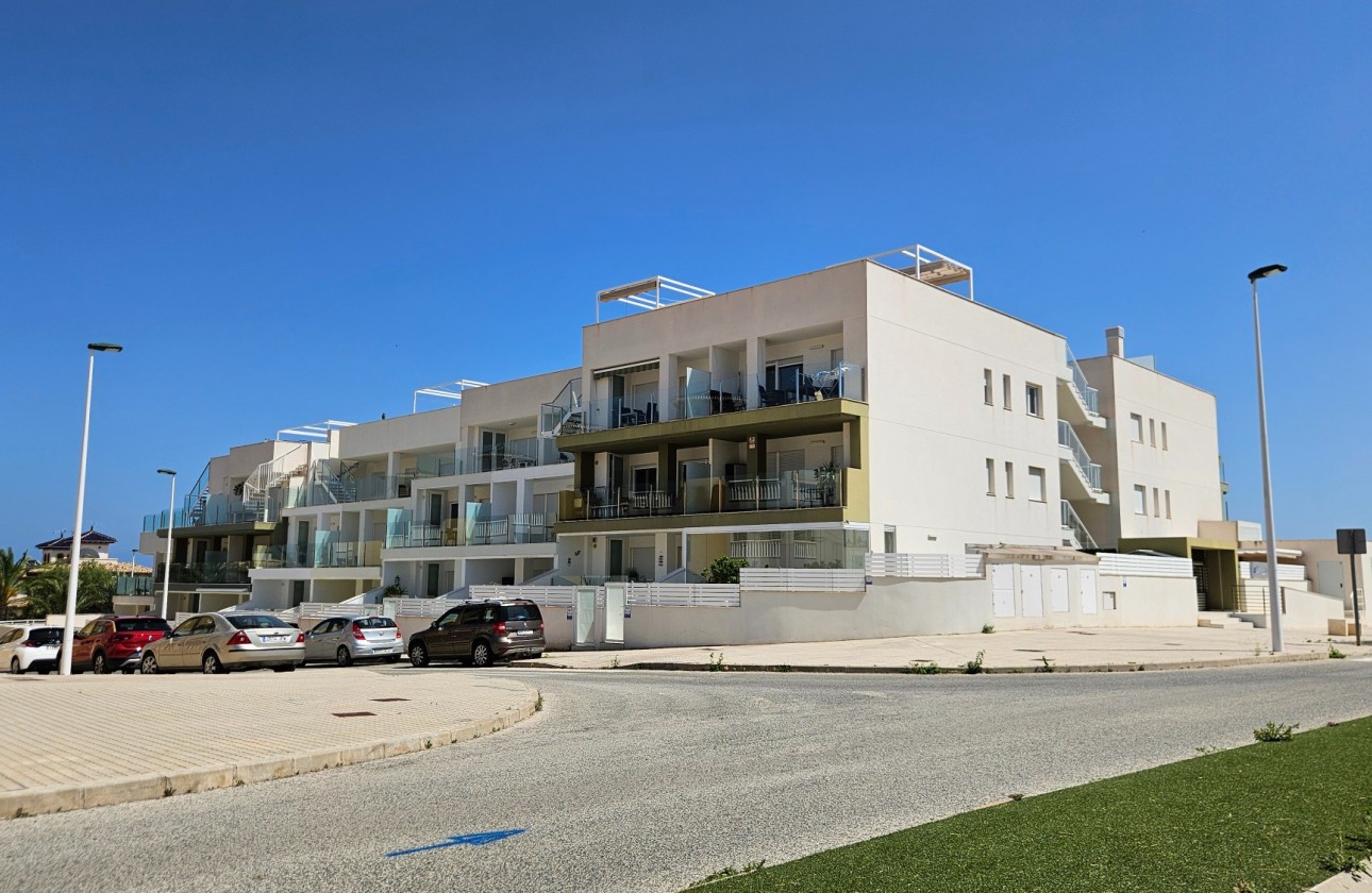 Resale - Apartment - La Marina