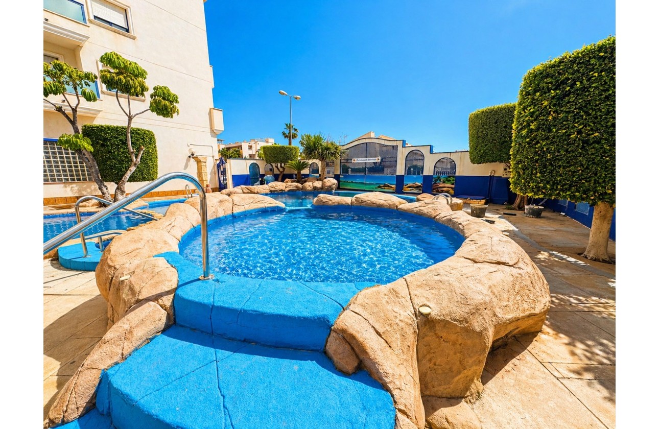 Resale - Apartment - Orihuela Costa - Cabo Roig