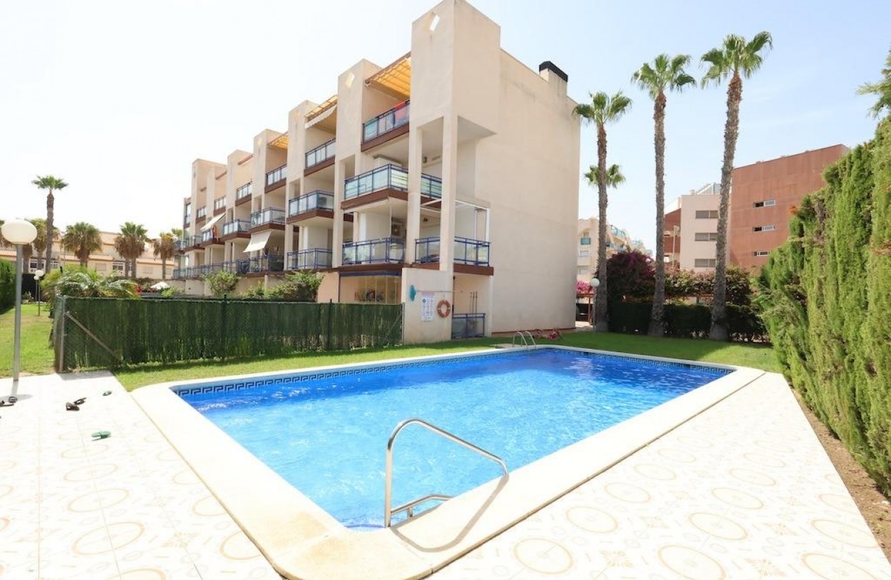 Resale - Apartment - Orihuela Costa - Cabo Roig