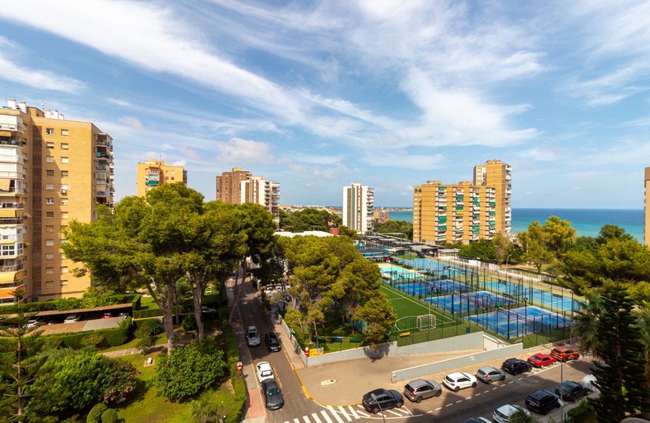 Resale - Apartment - Orihuela Costa - Campoamor