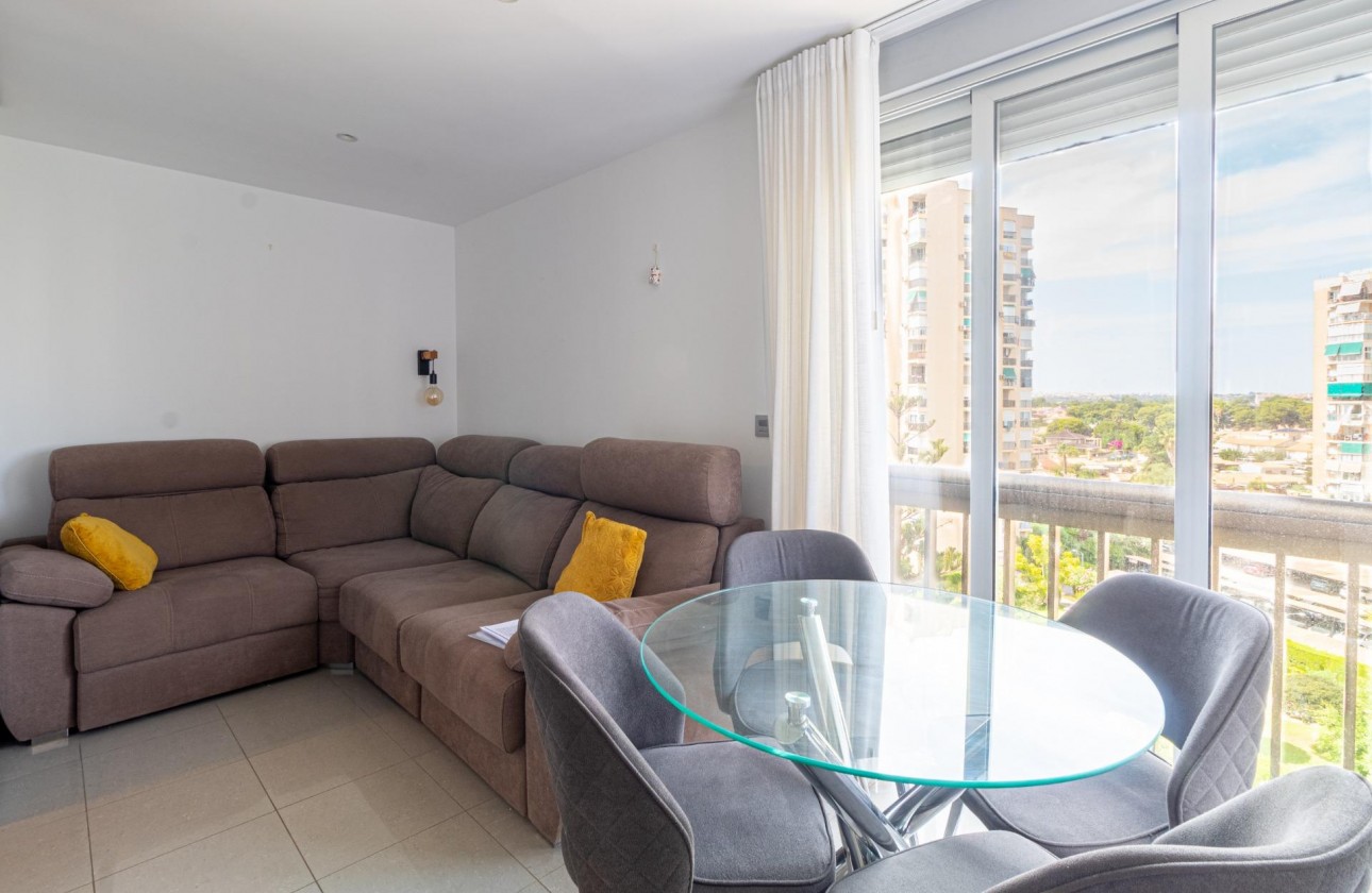 Resale - Apartment - Orihuela Costa - Campoamor