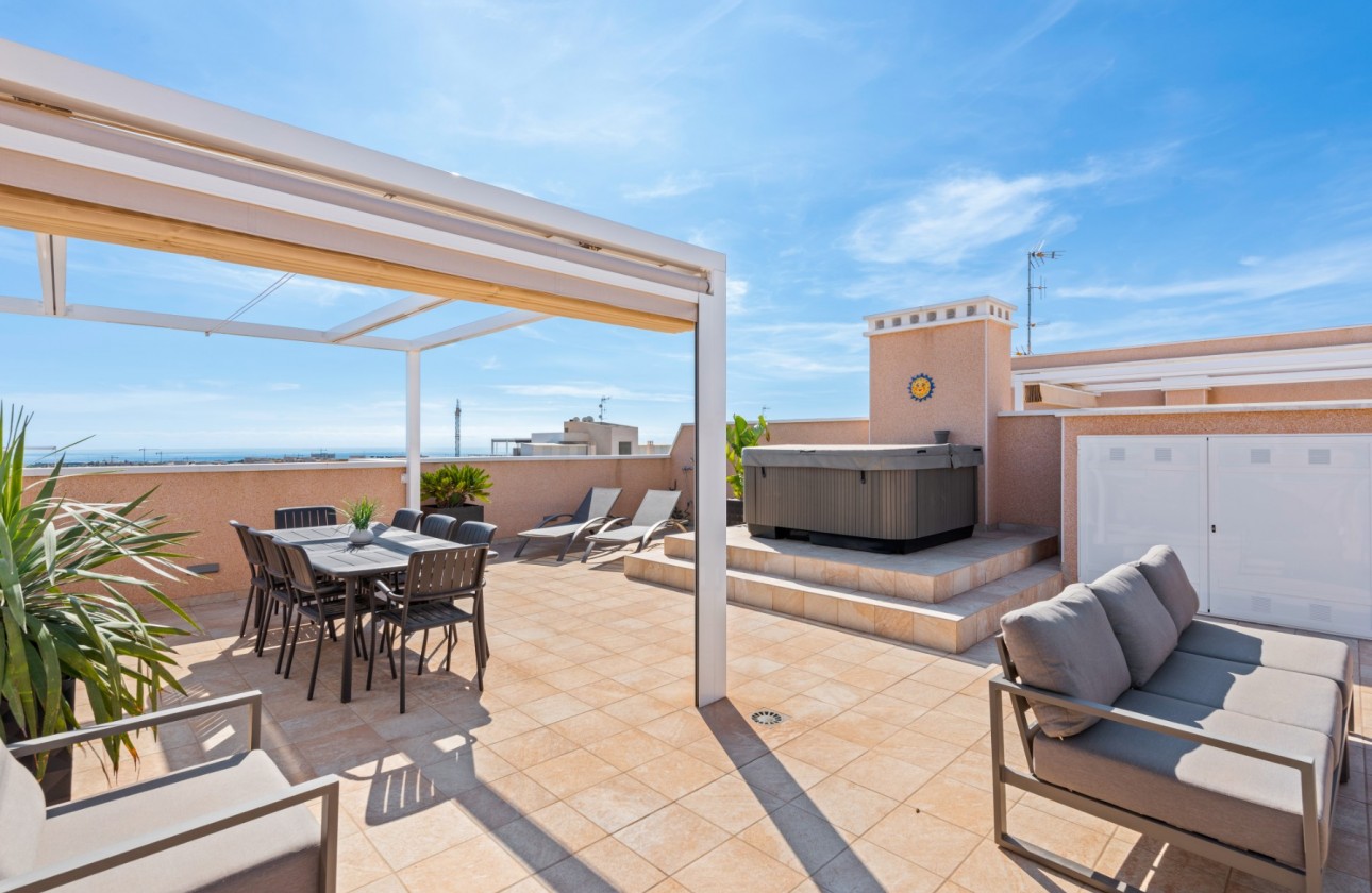 Resale - Apartment - Orihuela Costa - Los Dolses