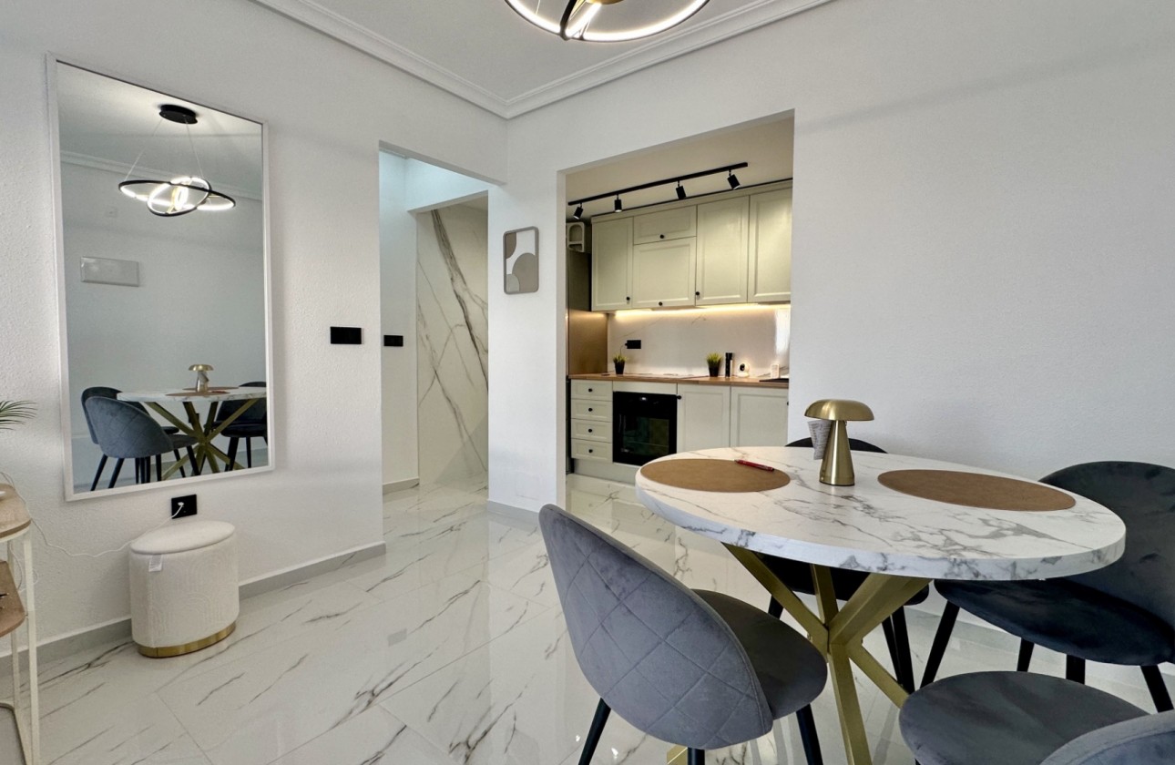 Resale - Apartment - Orihuela Costa - Playa Flamenca