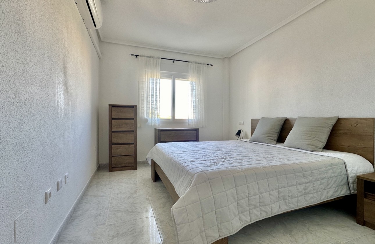 Resale - Apartment - Orihuela Costa - Playa Flamenca