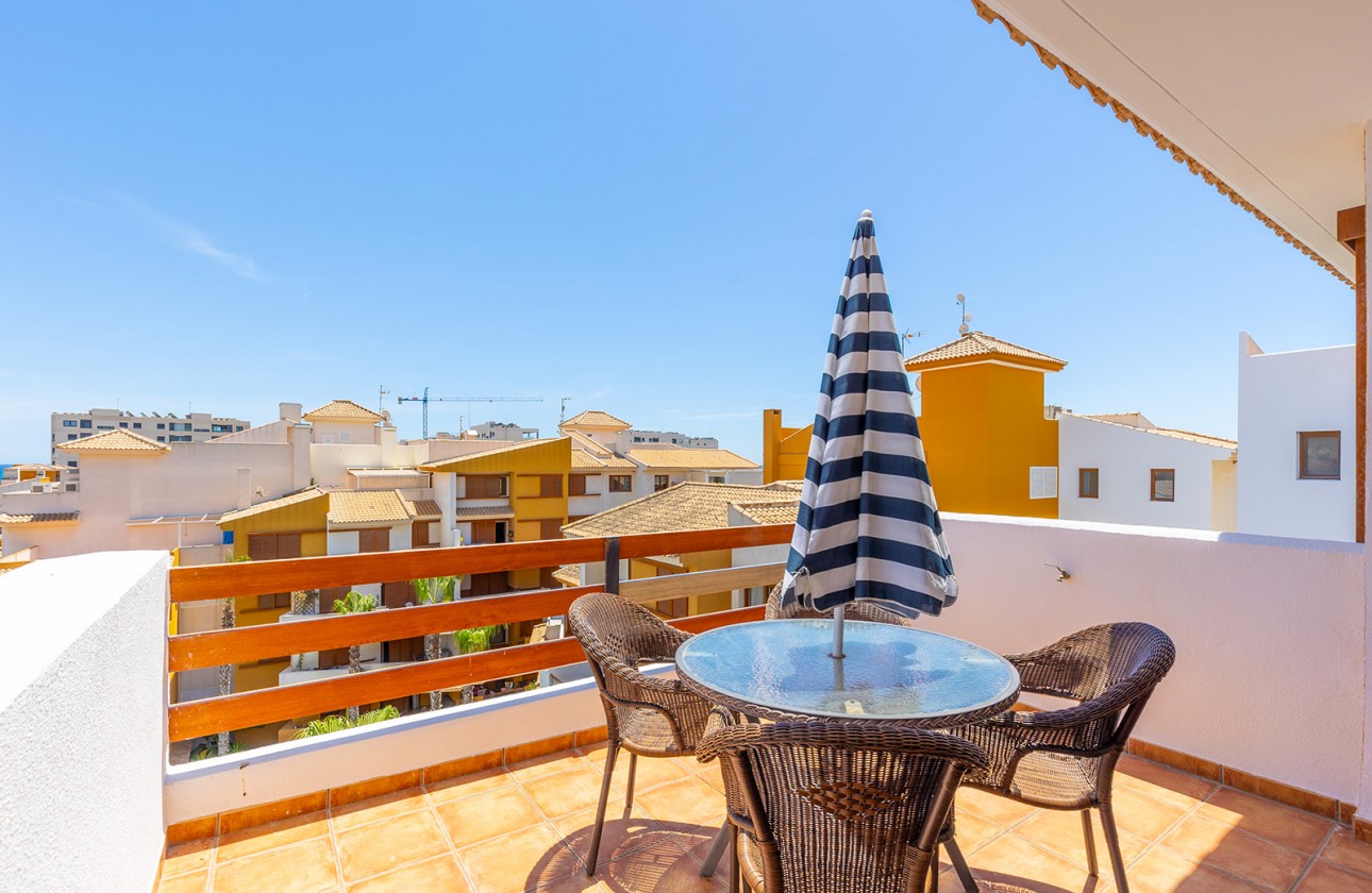 Resale - Apartment - Orihuela Costa - Punta Prima