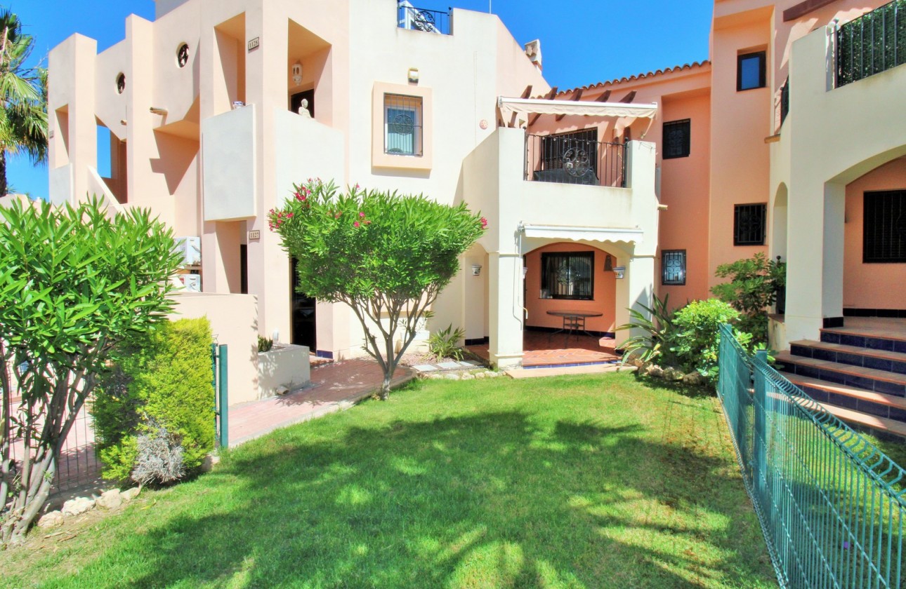 Resale - Apartment - Orihuela Costa - Punta Prima