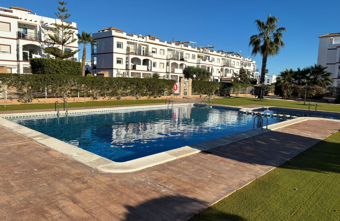 Resale - Apartment - Orihuela Costa - Punta Prima