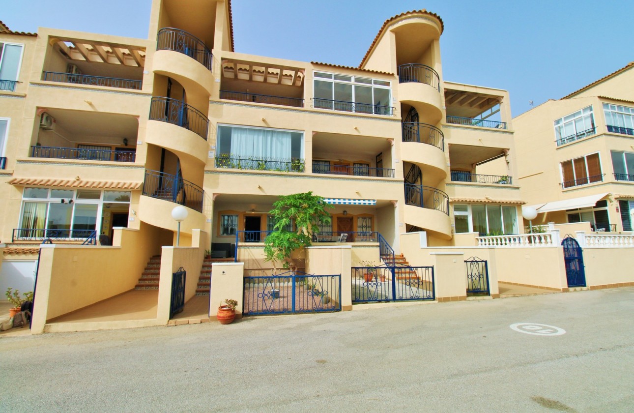 Resale - Apartment - Orihuela Costa - Punta Prima
