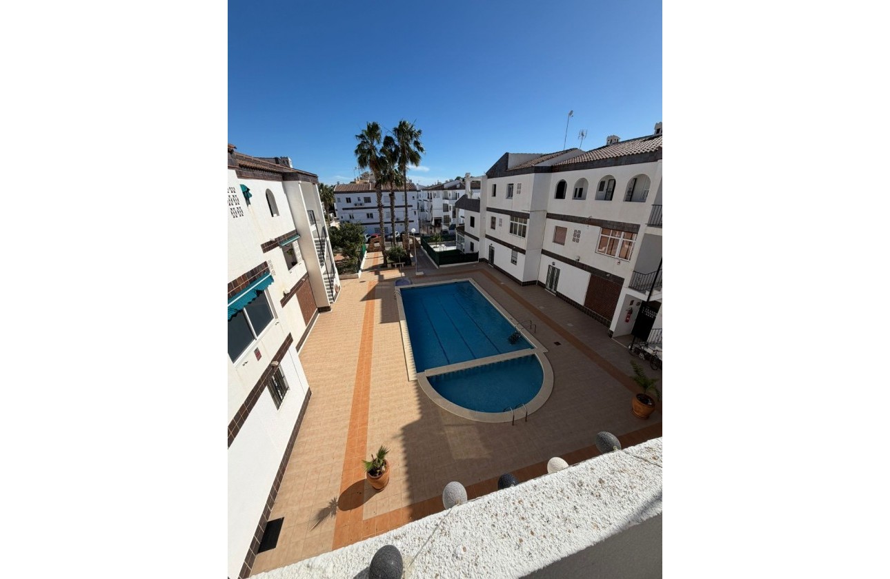 Resale - Apartment - Orihuela Costa - Punta Prima