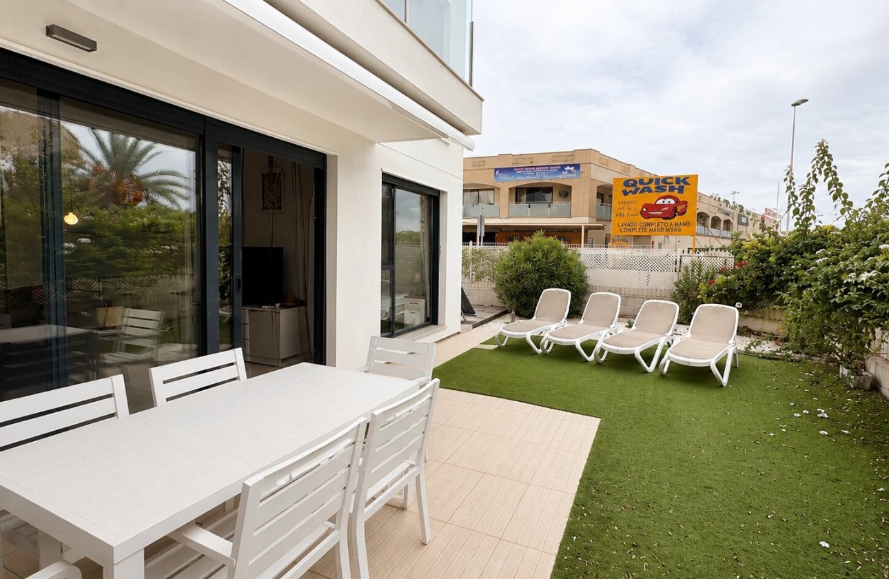Resale - Apartment - Orihuela Costa - Punta Prima
